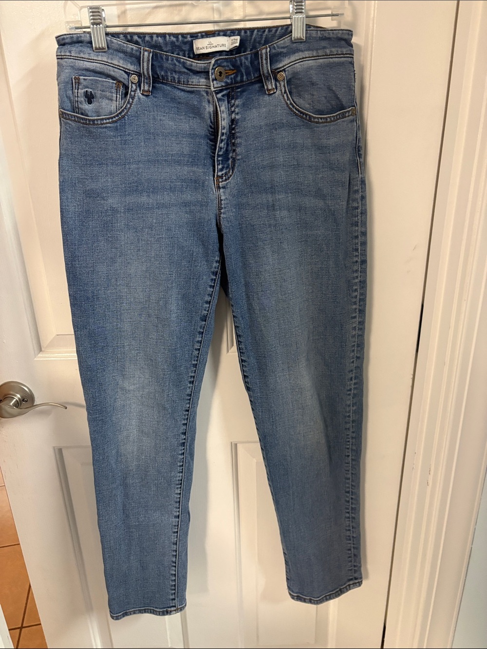Ll bean  Mid Wash High-Rise Jeans sz 6 reg